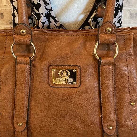 Scarleton handbag. Shoulder Large tote. Camel/Cognac color with gold accents. - Picture 3 of 11